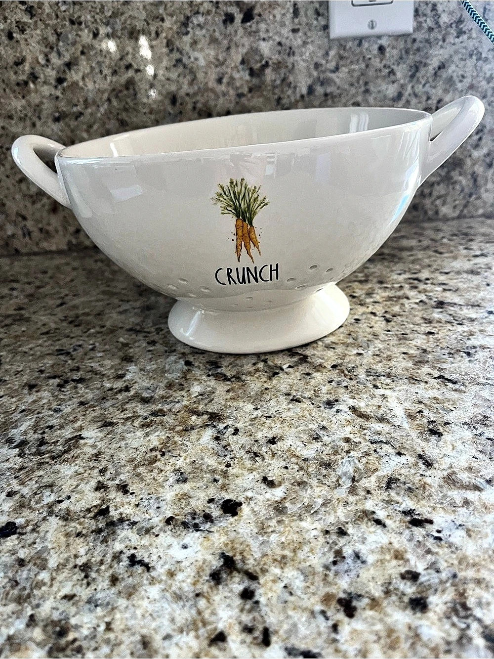 Rae Dunn CRUNCH Carrot Colander Easter